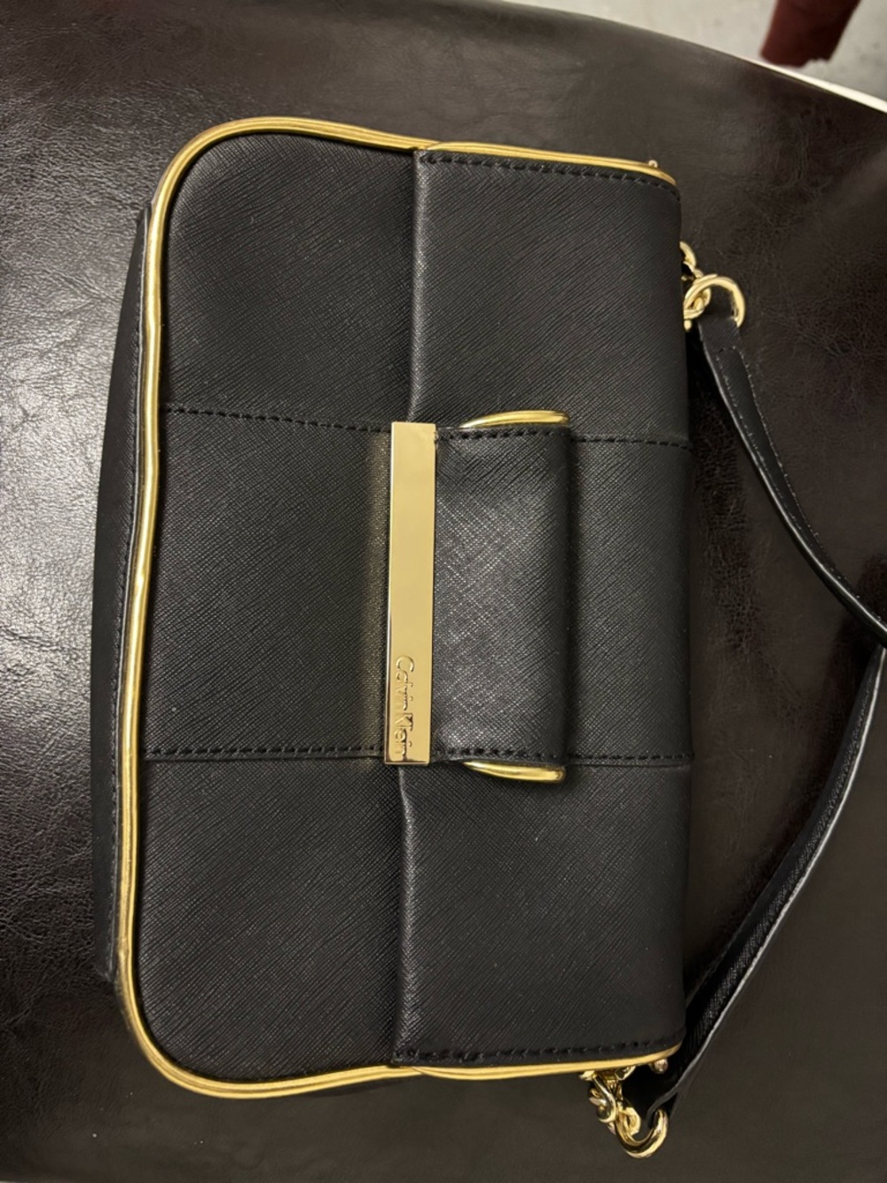 Calvin Klein Saffiano leather demi shoulder bag with Gold Trim - Picture 3 of 3